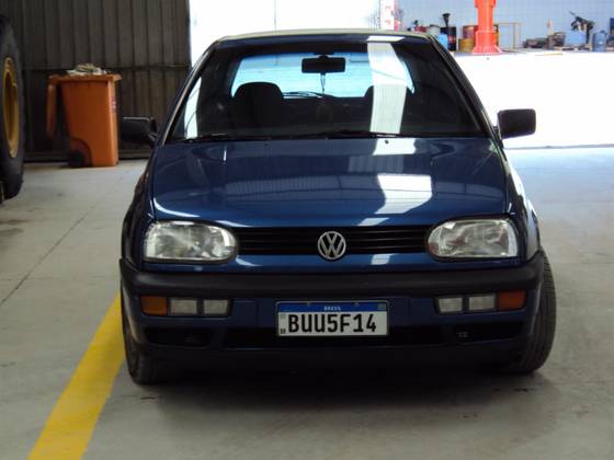 VOLKSWAGEN GOLF 1.8 MI GL 8V GASOLINA 4P MANUAL